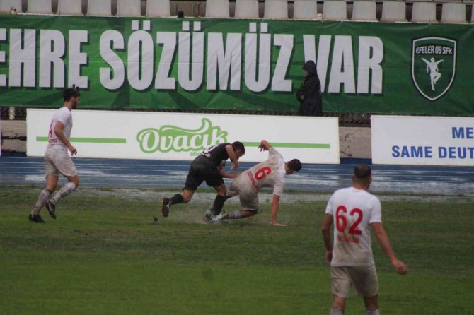 Tff 3. Lig: Efeler 09 Sfk: 2 - Bergama Belediyespor: 0
