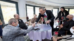 Milli Eğitim Bakanı Özer’den Emekli Öğretmenlere Ziyaret