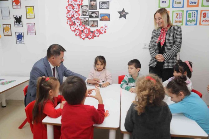 Başkan Deveci’den Ataçocuklu Öğretmenlere Kutlama