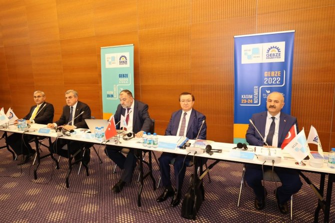 Başkan Alim Işık Gebze’de