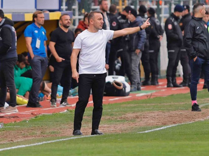 Cüneyt Dumlupınar: “Devre Arasında ’5 Atacağız’ Dedim”