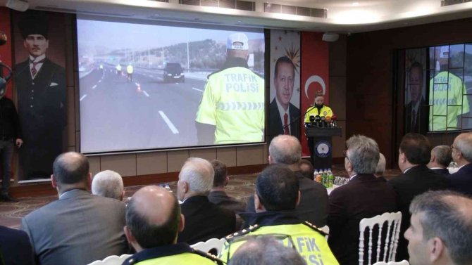 Bursa’da 20 İlin Trafik Birim Amirinin Katıldığı "Bölge Değerlendirme Toplantısı" Yapıldı