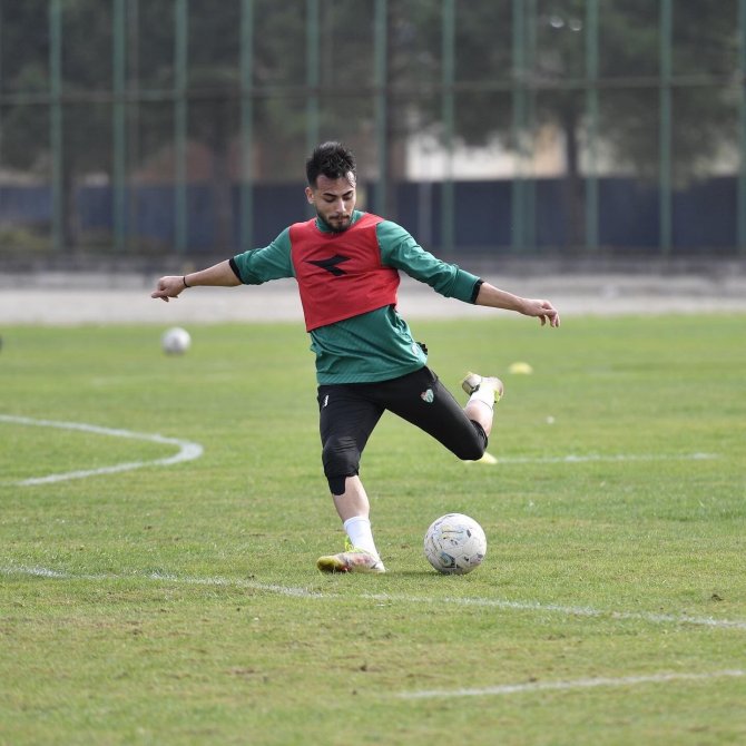 Bursaspor Dar Alanda Çift Kale Maç Yaptı