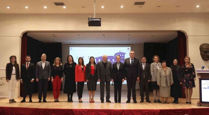 Deü’de Öğretmenler Günü Töreni