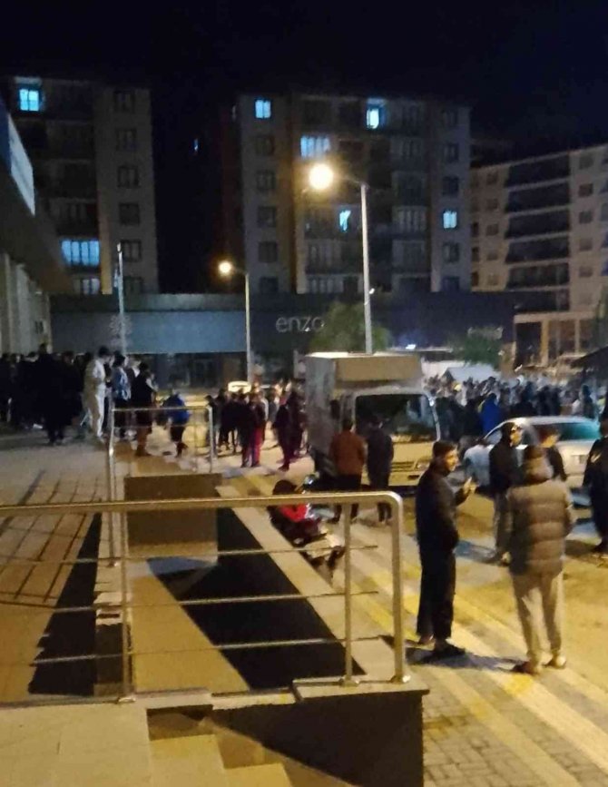 Düzce’deki 5.9 Büyüklüğündeki Deprem Çankırı’da Hissedildi