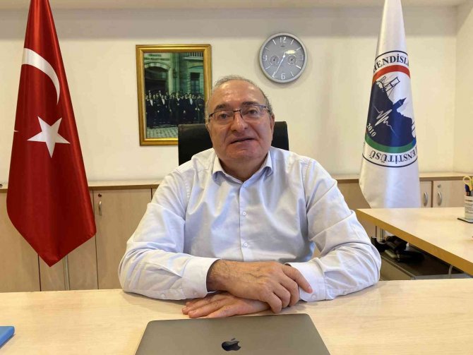 Prof. Dr. Mikdat Kadıoğlu’ndan Deprem Açıklaması: "Topluca İ̇stanbul Depremine Hazırlanmalıyız"