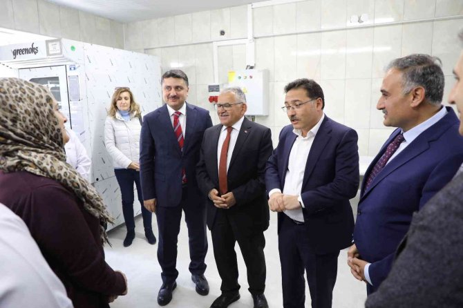Vali Çiçek’ten Develi Kadın Girişimi Kooperatifi’ne Ziyaret