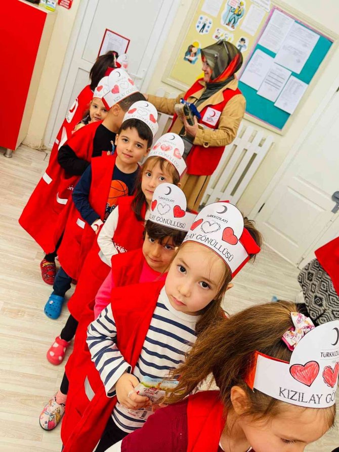 Minik Öğrenciler Kızılay’ı Öğrendi