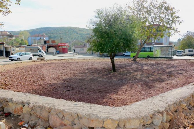 Yukarı Hereke’ye Kent Meydanı