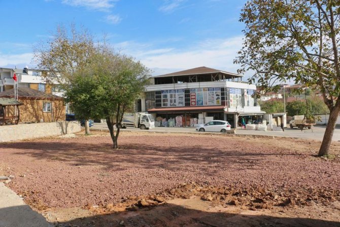 Yukarı Hereke’ye Kent Meydanı