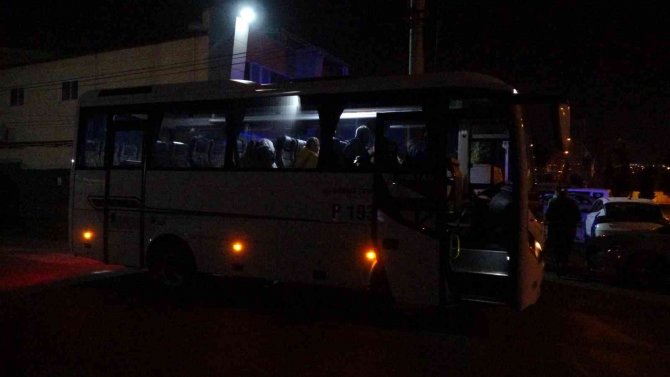 Zehirlenen Çok Sayıda Fabrika İşçisi Hastaneye Kaldırıldı