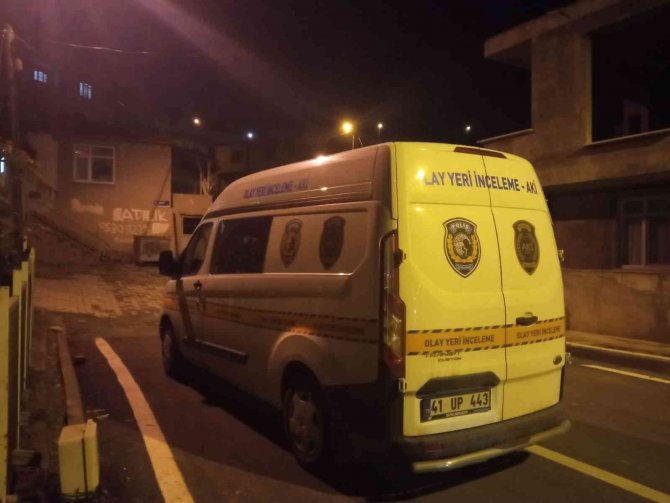 Oyuncak El Bombası Ekipleri Harekete Geçirdi