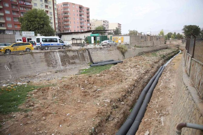 Kızıltepe Zergan Deresinde Islah Çalışmaları Sürüyor