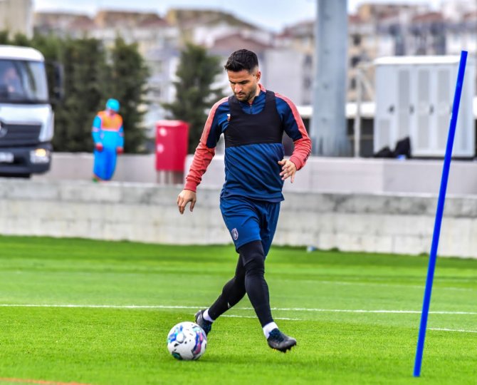 Başakşehir, Top Başı Yaptı