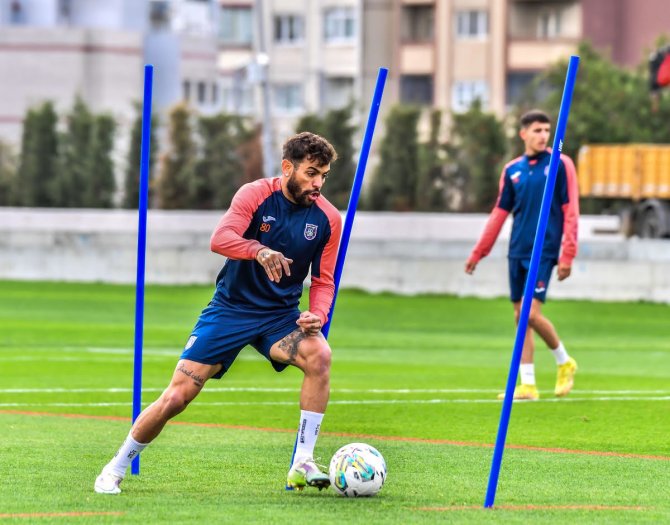 Başakşehir, Top Başı Yaptı