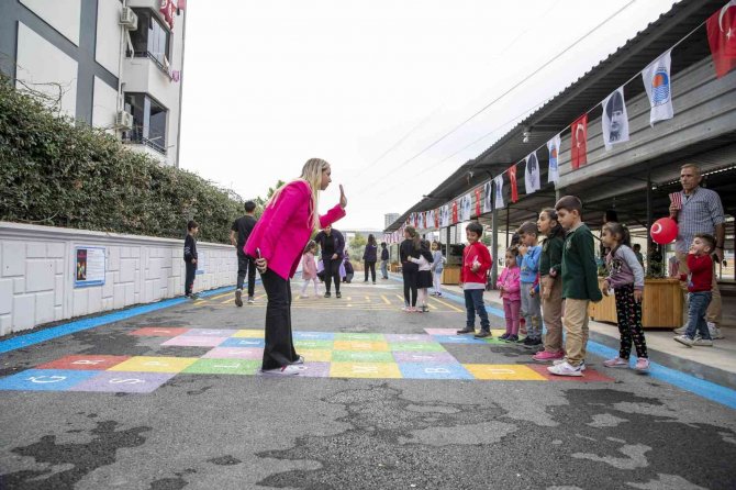 Mersin’de İkinci Çocuk Sokağı Açıldı