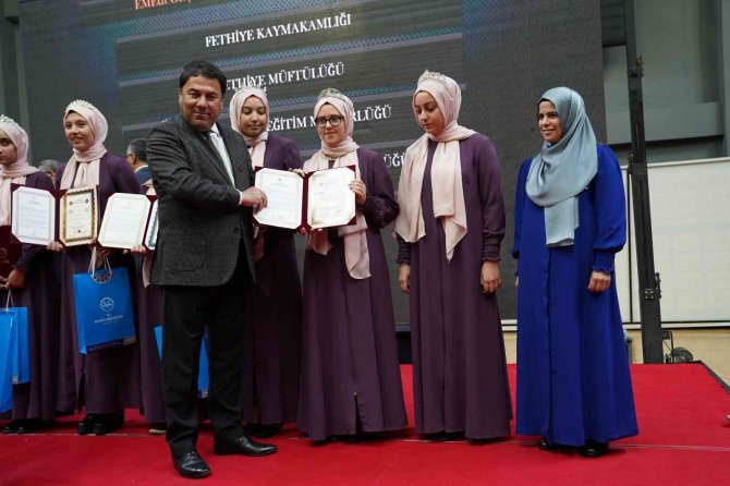 Fethiye’de Hafızlar Belgelerini Düzenlenen Tören İle Aldı