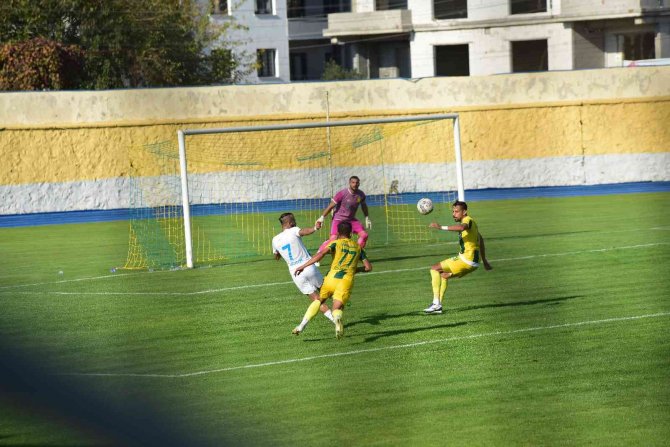 Tff 3. Lig: Osmaniyespor Fk: 4 - Siirt İ̇l Özel İ̇daresi Spor: 0