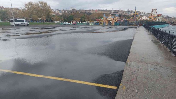 Marmara’da Lodos Etkisini Sürdürüyor: Balıkçılar 1 Haftadır Denize Açılamıyor