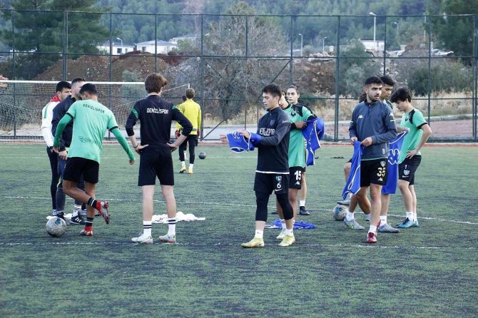 Genç Horozlar, Afyonspor Karşısında Galibiyet Serisini Sürdürmek İstiyor