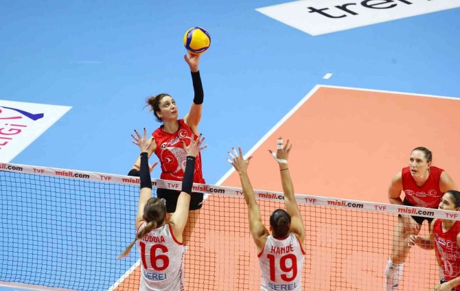 Sultanlar Ligi: Türk Hava Yolları: 3 - Bolu Belediyespor: 1