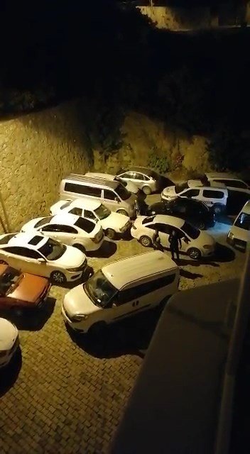 Ünlü Sanatçı Eşref Kolçak’ın Otomobili Çalınmak İstendi