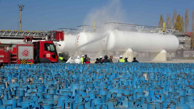 Van’da ‘Endüstriyel Kaza’ Tatbikatı Nefes Kesti