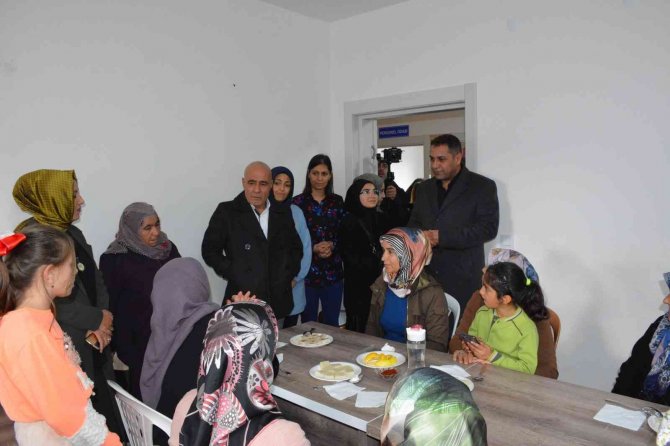 Başkan Ekinci, Kursiyerlerin Dilek Ve Taleplerini Dinledi