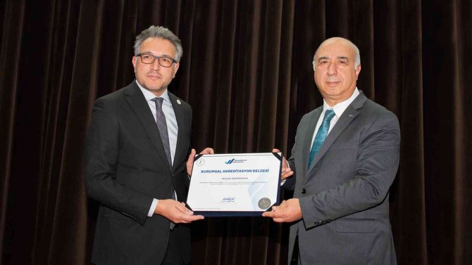 Sü, Yökak Kurumsal Akreditasyon Belgesini Aldı