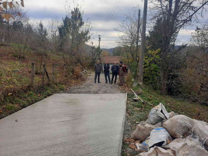 Kandilli Belediyesi Bin 500 Metreküp Beton Yol Çalışması Yaptı