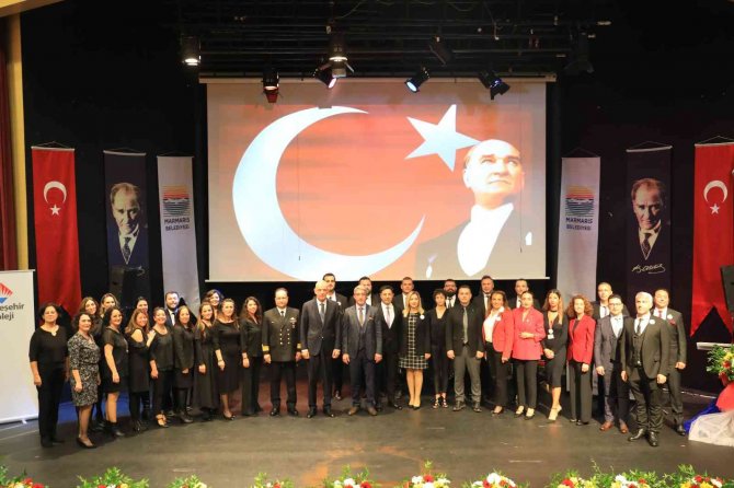 Marmaris’te Öğretmenler Günü Düzenlenen Törenle Kutlandı