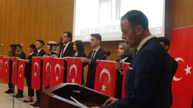 Bingöl’de Göreve Yeni Başlayan Öğretmenlerden En Anlamlı Yemin