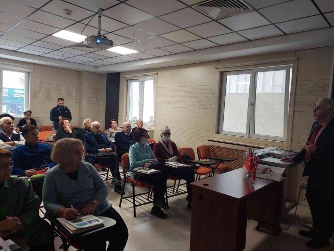 Bu Sefer Sigarayla Savaşan “Bilgeler” Oldu