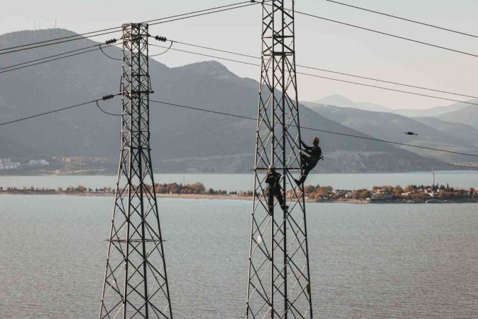 Isparta’ya Aedaş Tarafından Yapılan Yatırımlarla Yeraltı Kablo Oranı Yüzde 67’yi Aştı