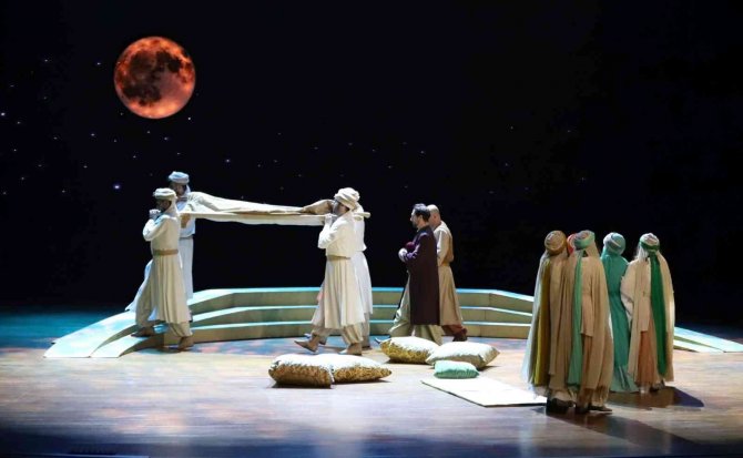 Nevü’de ’Leylâ İle Mecnun’ Adlı Tiyatro Oyunu Sahnelendi