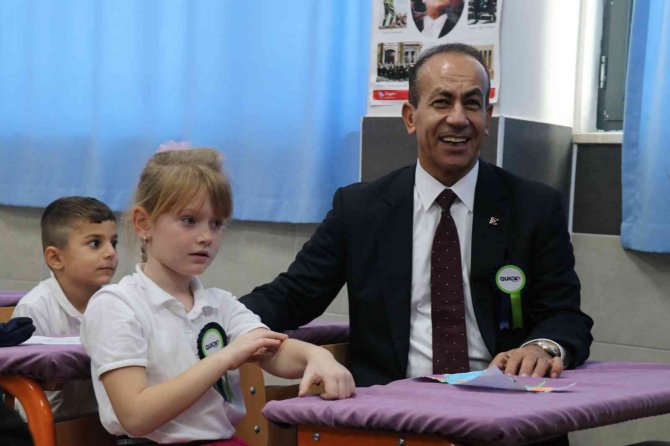 Gülseren Hüseyin Doğan İ̇lkokulu Öğretmenler Günü’nde Açıldı