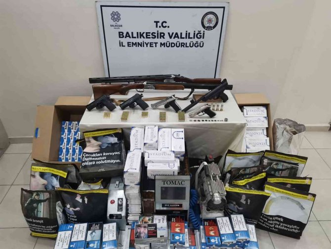 Bandırma’da Asayiş Operasyonunda 3 Kişi Yakalandı, 1 Kişi Aranıyor