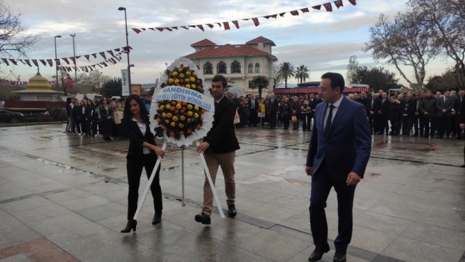Bandırma’da Öğretmenler Günü Törenle Kutlandı.