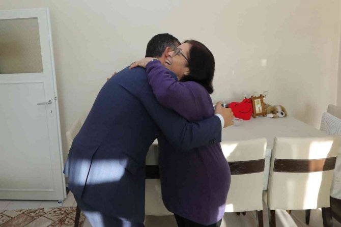 Başkan Fadıloğlu, Öğretmenlerini Unutmadı