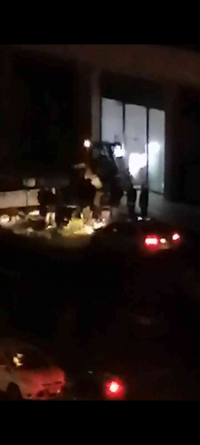 İ̇stanbul Emniyet Müdürlüğünden Zehir Tacirlerine Darbe: 3 Ton Uyuşturucu Madde Ele Geçirildi