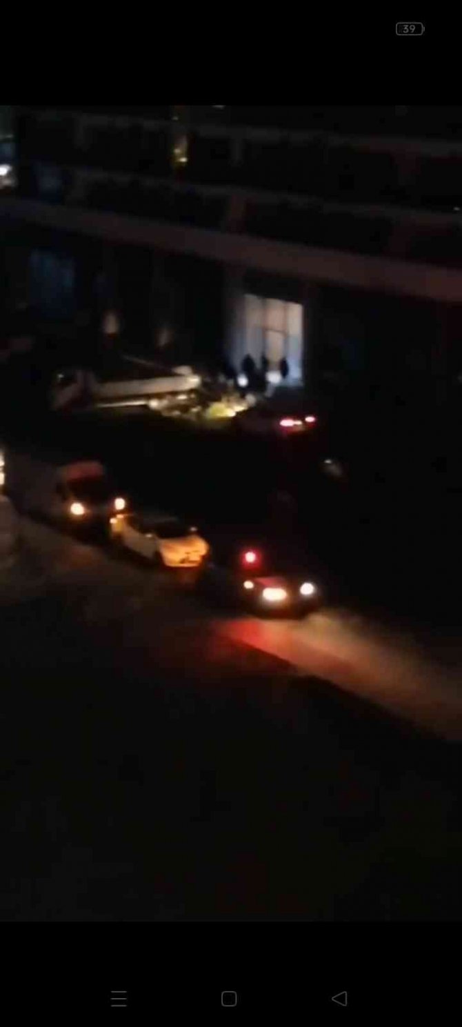 İ̇stanbul Emniyet Müdürlüğünden Zehir Tacirlerine Darbe: 3 Ton Uyuşturucu Madde Ele Geçirildi