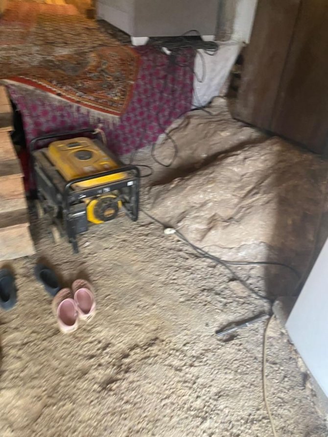 Bursa’da Yok Artık Dedirten Olay: Evin İçinde Kazı Yaparken Yakalandı