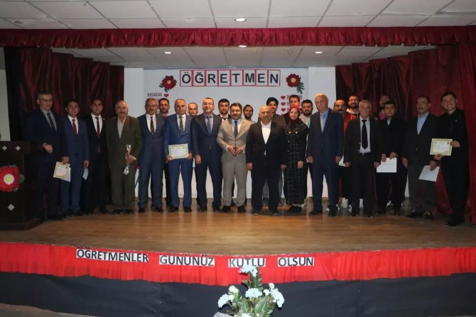 Bayat’ta Öğretmenler Günü Kutlandı