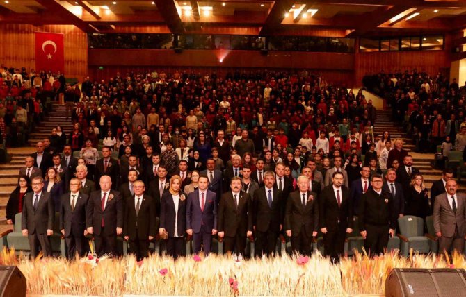 Muğla’da Öğretmenler Günü Düzenlenen Törenle Kutlandı