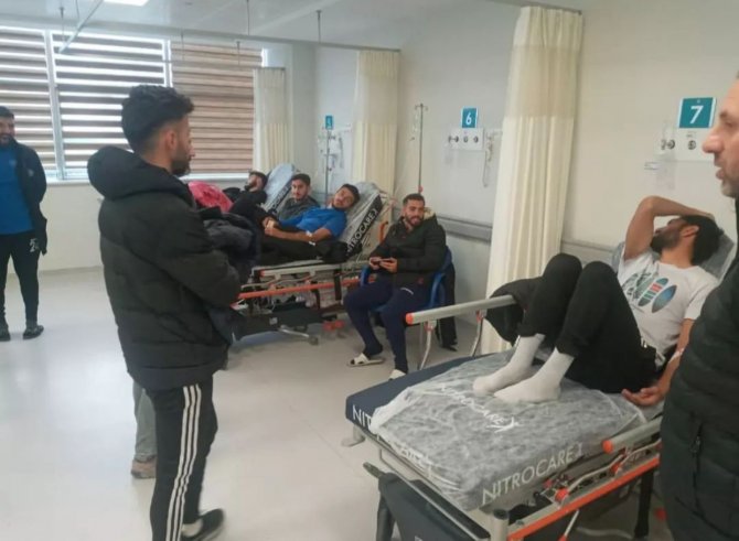 Develigücü’nde 17 Kişi Zehirlendi