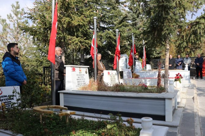 Ahlatlı Şehitler Kabirleri Başında Anıldı