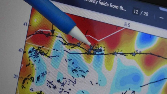 Doç. Dr. Toker: “Düzce Depremi Marmara Fayını Dolaylı Olarak Etkiledi”