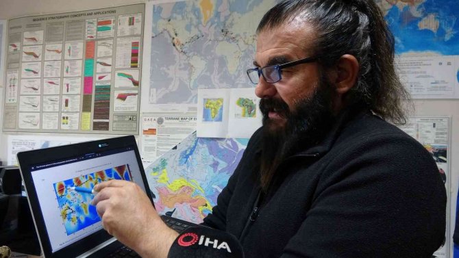 Doç. Dr. Toker: “Düzce Depremi Marmara Fayını Dolaylı Olarak Etkiledi”