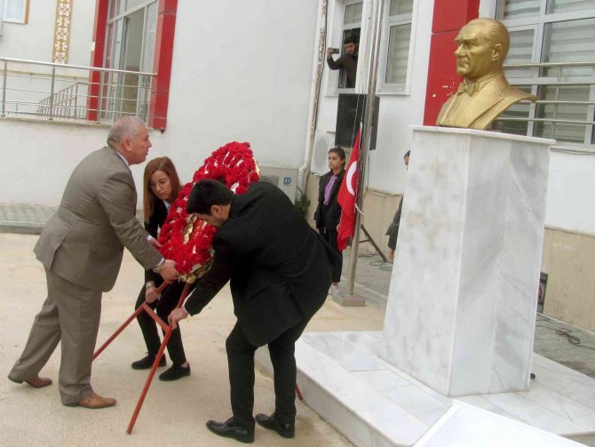 Gaziantep İlçelerinde Öğretmenler Günü Kutlamaları