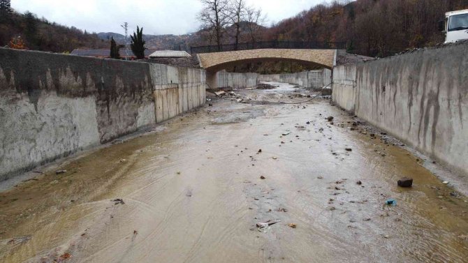 Zafer Köyünde Köprü Ve Dere Islah Çalışmaları Tamamlandı